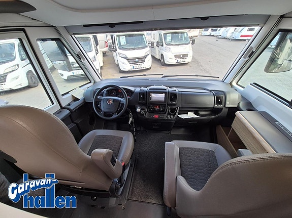 Adria Sonic Supreme I 810 SL (AC/Hydrauliska stödben/m.m) 19 of 27