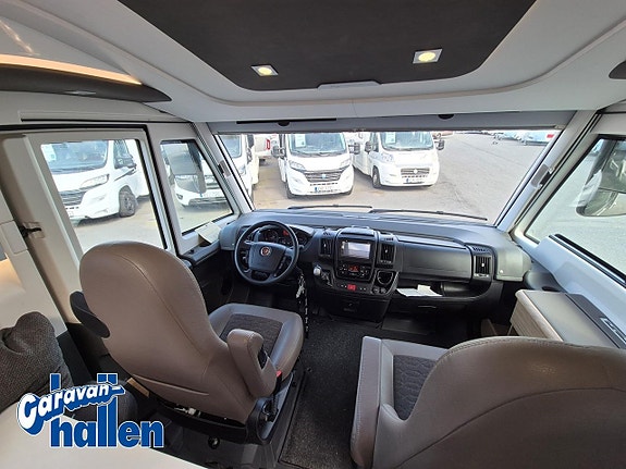 Adria Sonic Supreme I 810 SL (AC/Hydrauliska stödben/m.m) 17 of 27