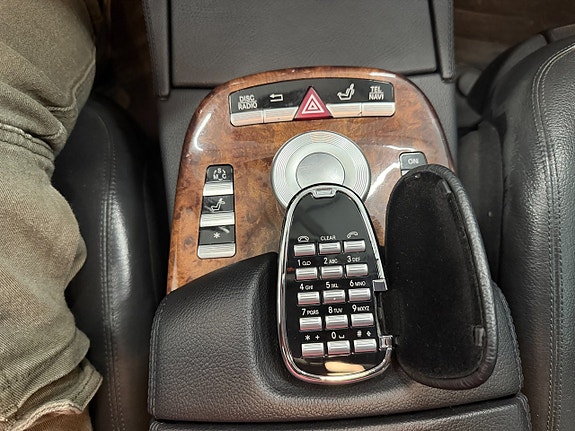 Mercedes-Benz S350 28 of 30