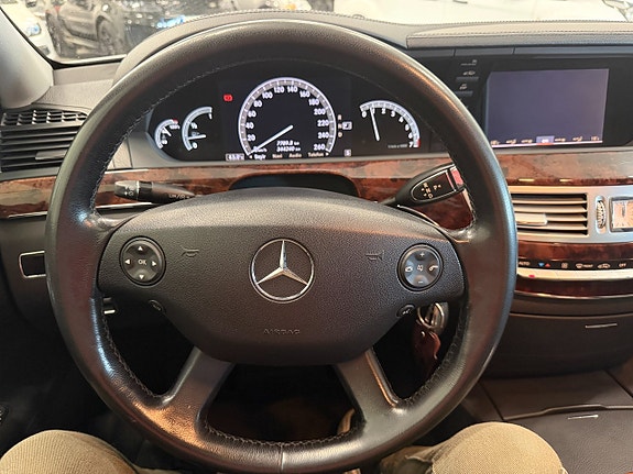 Mercedes-Benz S350 14 of 30