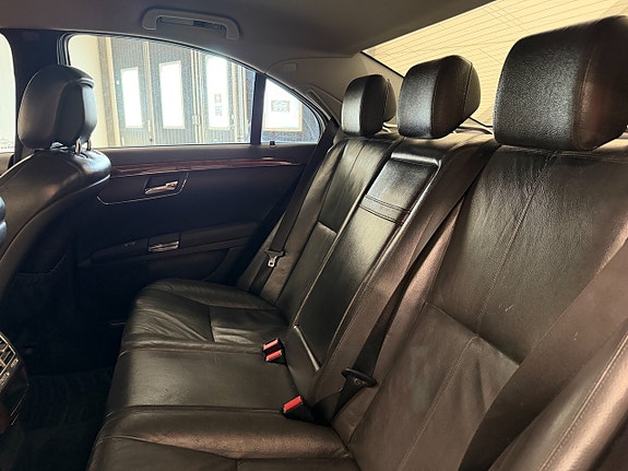 Mercedes-Benz S350 23 of 30