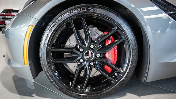 Chevrolet Corvette 7 of 26