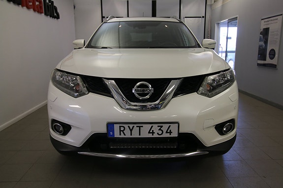 Nissan X-Trail 22 of 27