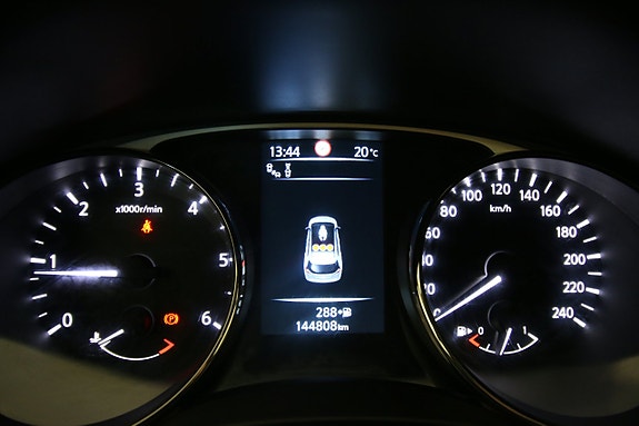 Nissan X-Trail 24 of 27