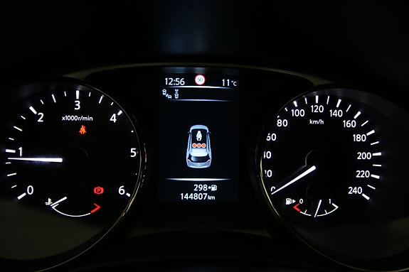 Nissan X-Trail 17 of 27