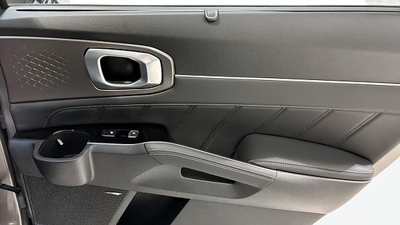 Kia Sorento 15 of 20
