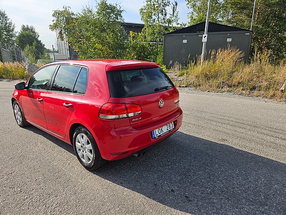 Volkswagen Golf VI 11 of 11