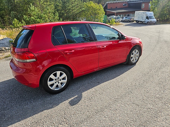 Volkswagen Golf VI 2 of 11