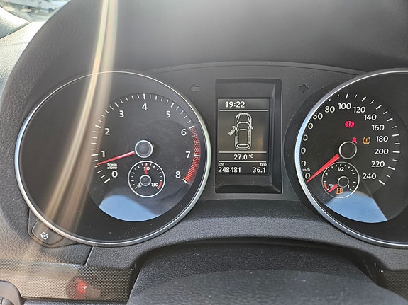 Volkswagen Golf VI 7 of 11
