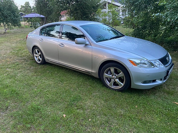 Lexus GS300 3 of 3