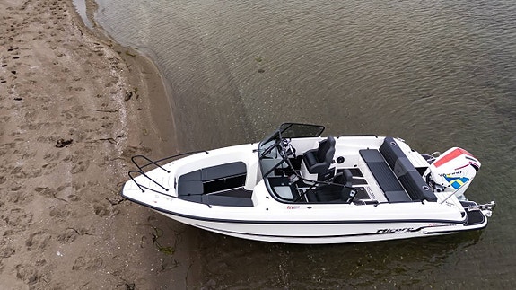 Micore 68 BR R-design  Mercury  150 R V6  -26  Ankarspel 5 of 8