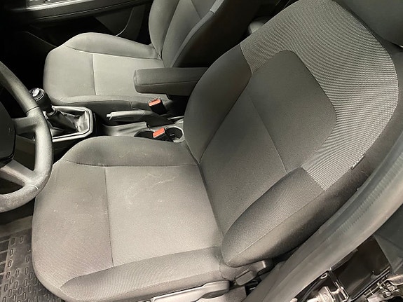 Dacia Sandero 4 of 15