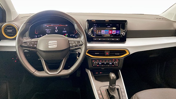 Seat Arona 10 of 14