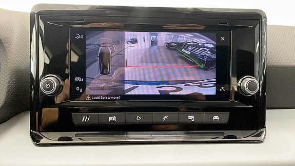 Seat Arona 13 of 14