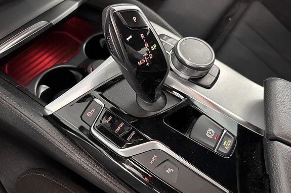 BMW 530e 17 of 26