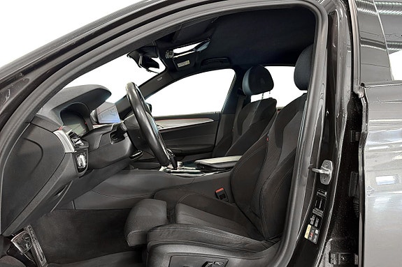 BMW 530e 11 of 26