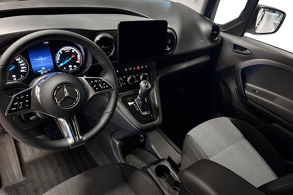 Mercedes-Benz eCitan 11 of 16