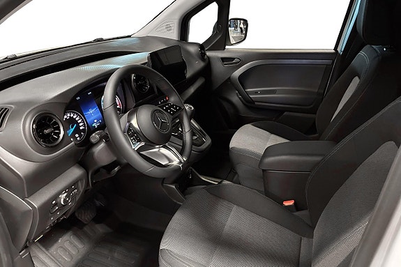Mercedes-Benz eCitan 13 of 16