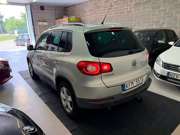Volkswagen Tiguan 5 of 21