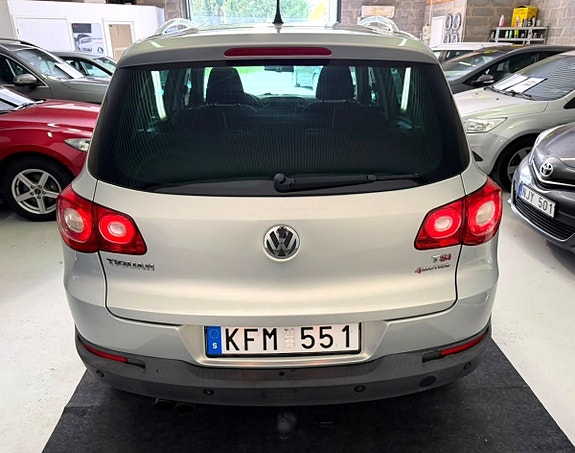 Volkswagen Tiguan 6 of 21