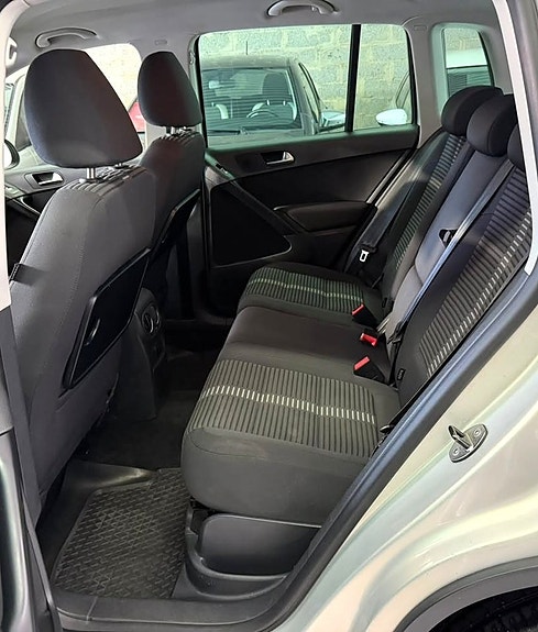 Volkswagen Tiguan 13 of 21