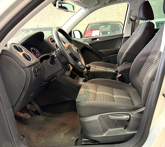 Volkswagen Tiguan 9 of 21
