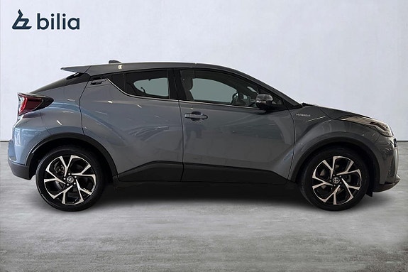 Toyota C-HR 18 of 21