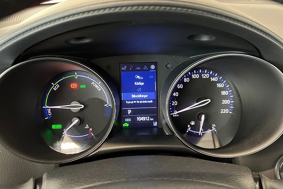 Toyota C-HR 16 of 21