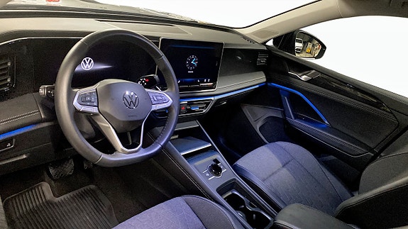 Volkswagen Tiguan 7 of 12
