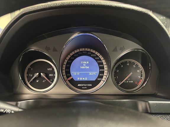 Mercedes-Benz C63 15 of 19