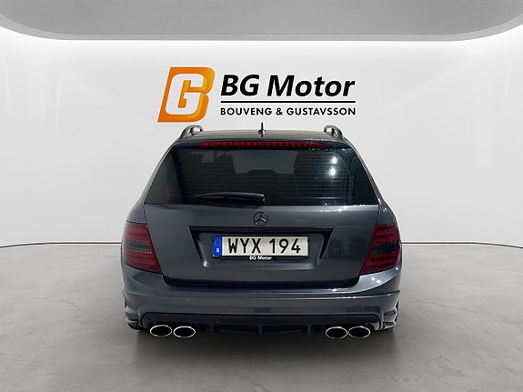 Mercedes-Benz C63 5 of 19