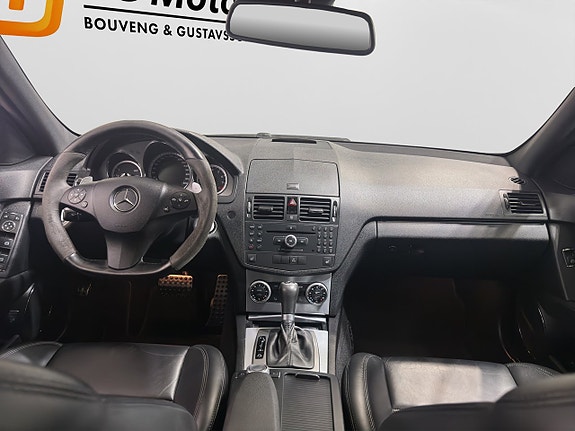 Mercedes-Benz C63 13 of 19