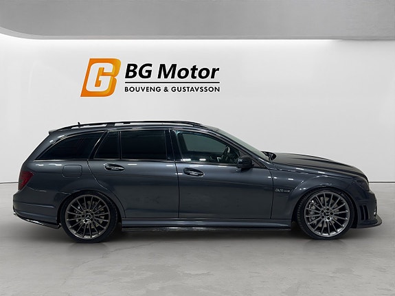 Mercedes-Benz C63 3 of 19