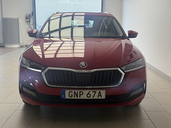 Skoda Octavia 5 of 16