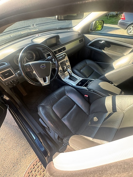 Volvo XC70 5 of 6