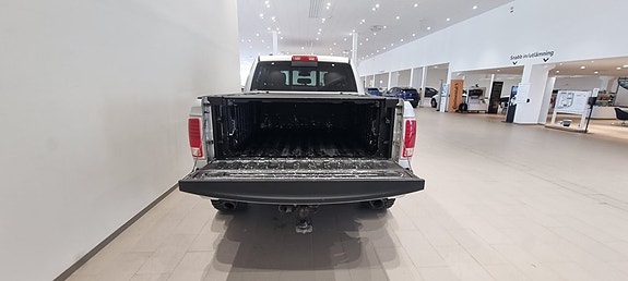 Dodge RAM 1500 7 of 13
