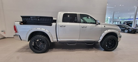 Dodge RAM 1500 4 of 13