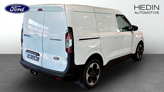 Ford Courier 2 of 9