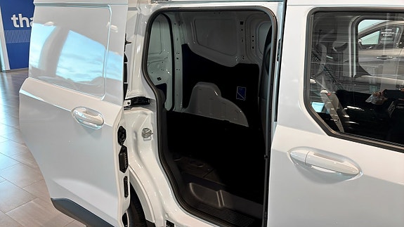 Ford Courier 5 of 9