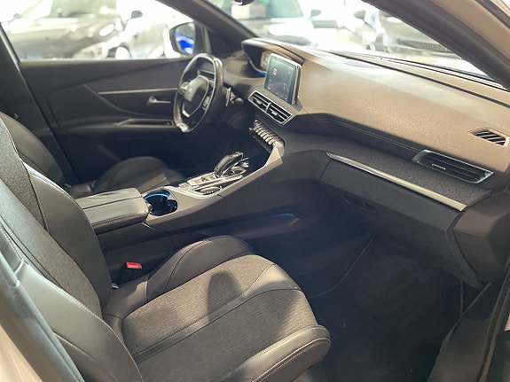 Peugeot 3008 14 of 21