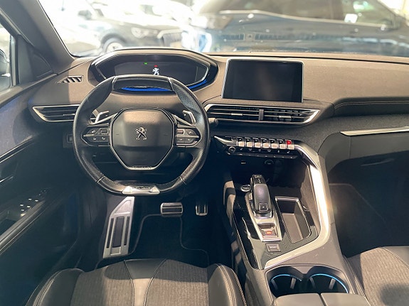 Peugeot 3008 10 of 21