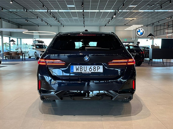 BMW 530e 5 of 21