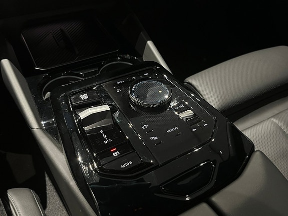 BMW 530e 15 of 21