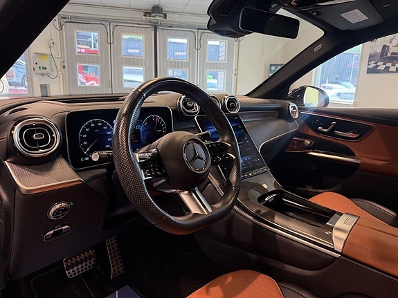 Mercedes-Benz GLC300 e 7 of 30