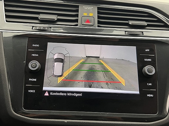 Volkswagen Tiguan 17 of 30