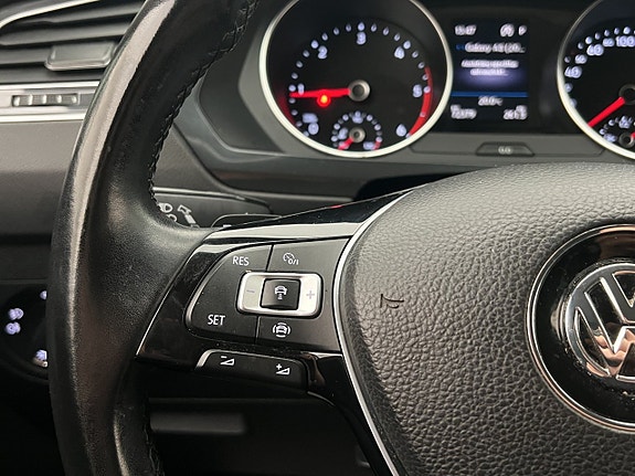 Volkswagen Tiguan 14 of 30