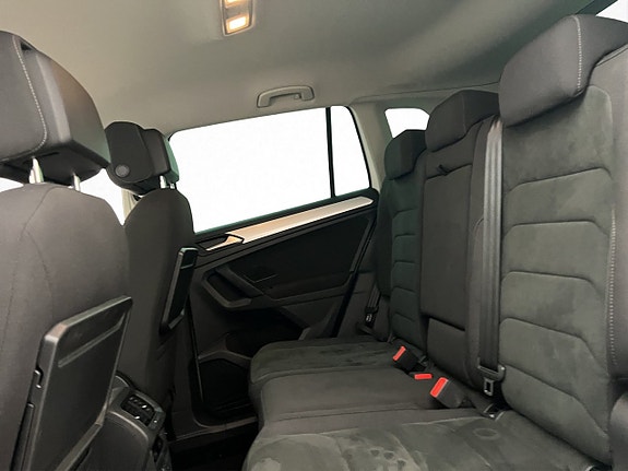 Volkswagen Tiguan 24 of 30