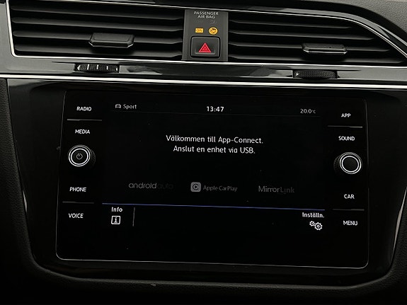 Volkswagen Tiguan 18 of 30