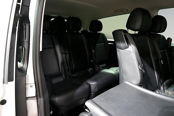 Mercedes-Benz eVito Tourer 14 of 22