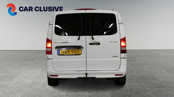 Mercedes-Benz eVito Tourer 4 of 22